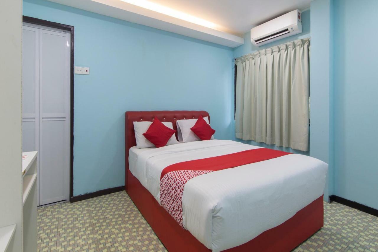 Oyo 1136 Pd Star Hotel Port Dickson Esterno foto
